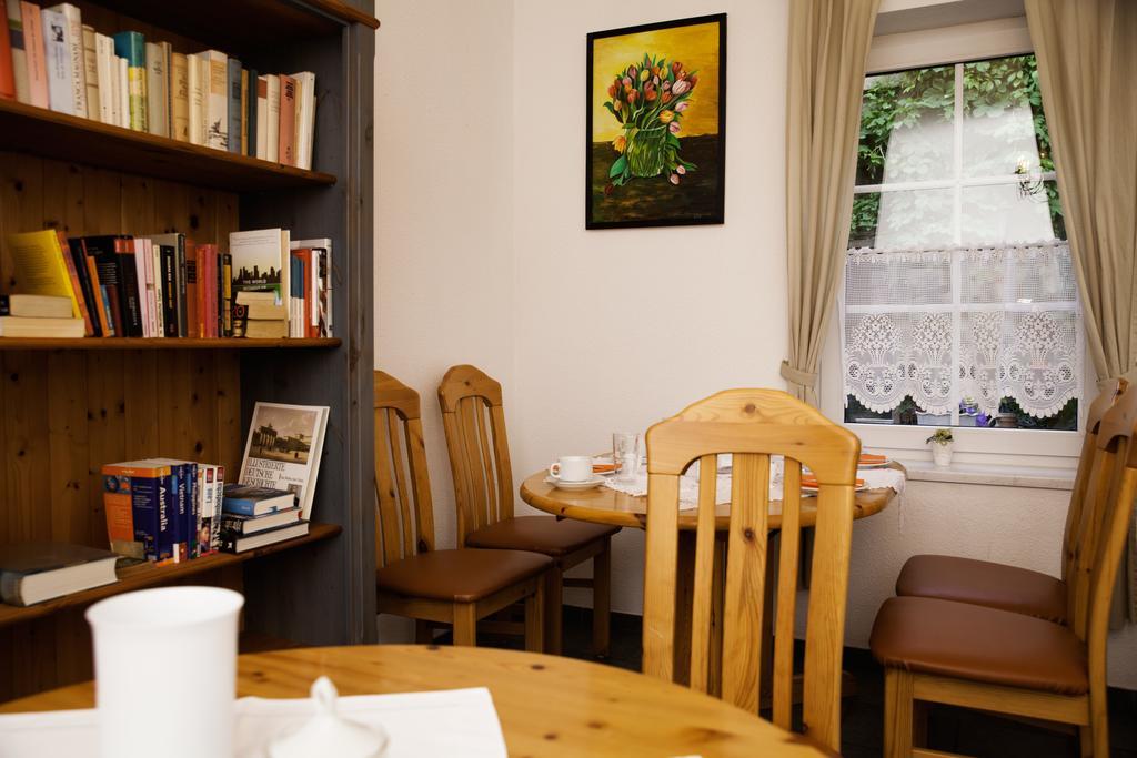Pension Altstadt 보르나 외부 사진